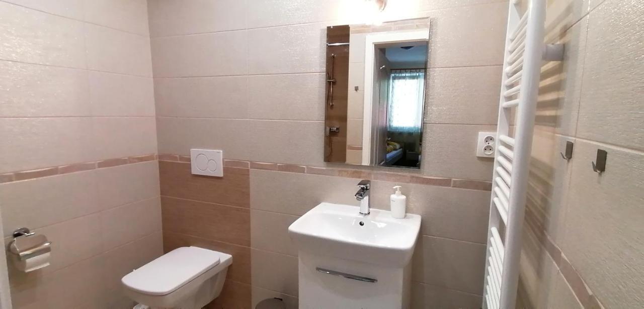 Ubytovani Na Spaciru Mikulov Ngoại thất bức ảnh